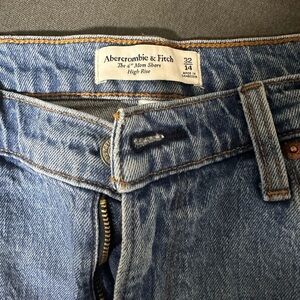 A&F curve love 4 inch high rise mom demil shorts